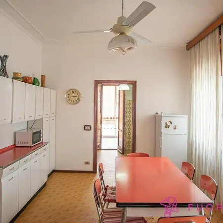 Fuoriporta Affitti Brevi - Giovenale Grande Apartamento *