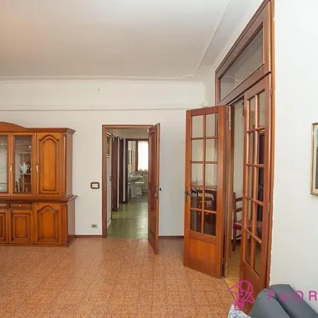 Fuoriporta Affitti Brevi - Giovenale Grande Apartamento Parma