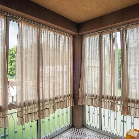 Daire Fuoriporta Affitti Brevi - Giovenale Grande