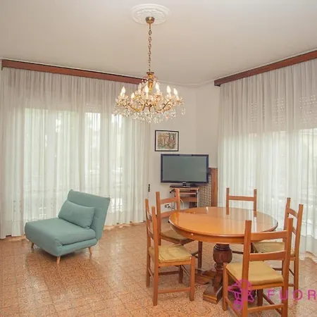 Daire Fuoriporta Affitti Brevi - Giovenale Grande Parma