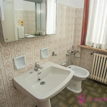 Fuoriporta Affitti Brevi - Giovenale Grande