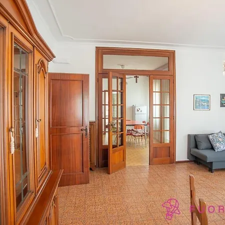 Fuoriporta Affitti Brevi - Giovenale Grande *