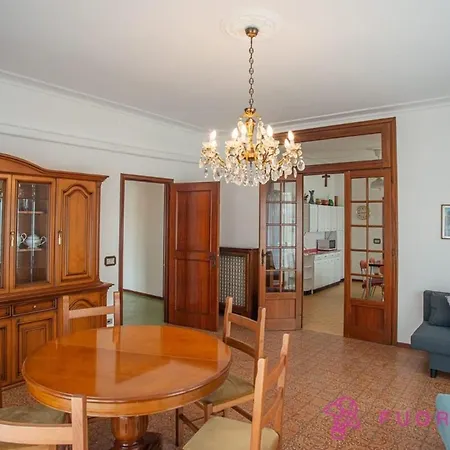 Fuoriporta Affitti Brevi - Giovenale Grande *