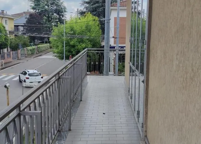 Fuoriporta Affitti Brevi - Giovenale Grande Parma