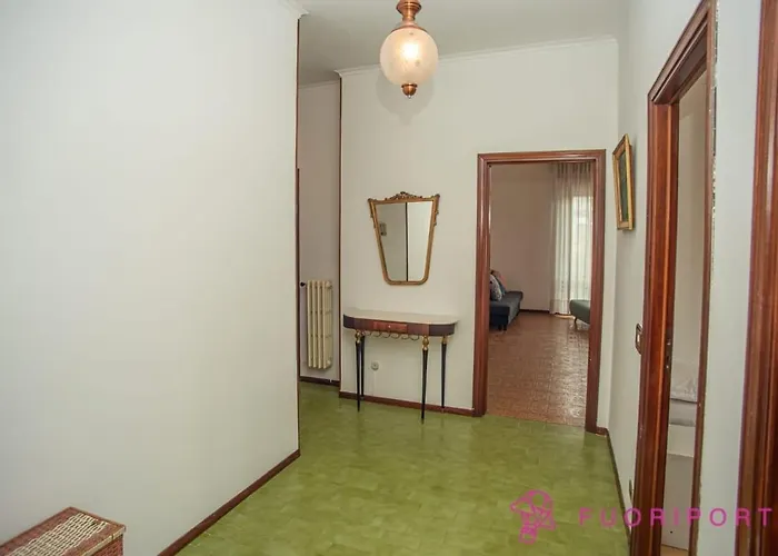 Fuoriporta Affitti Brevi - Giovenale Grande * Parma